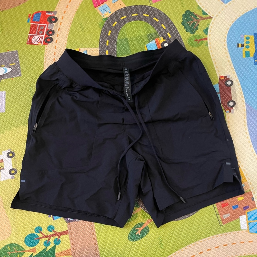 License to Train 7” lines short size Large